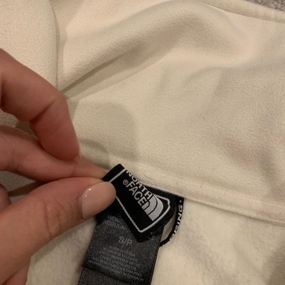 North face jacket-size s/p - Picture 4 of 8